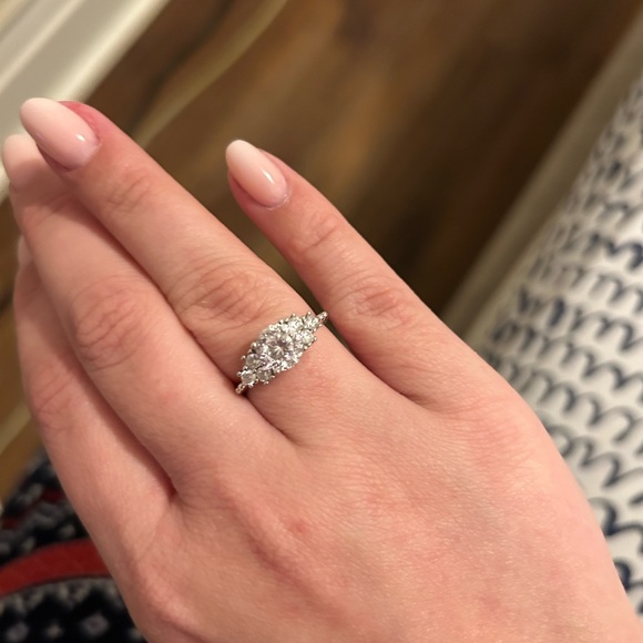 Modern Gents Ring - Picture 3 of 5